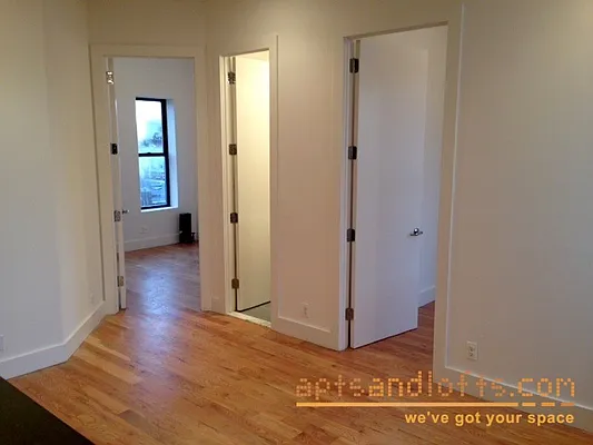 Rented by aptsandlofts.com | media 15