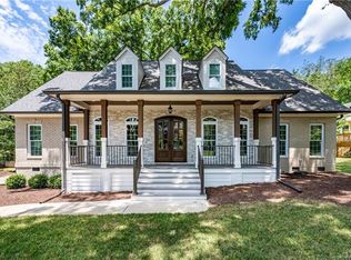 535 Spring St, Davidson, NC 28036