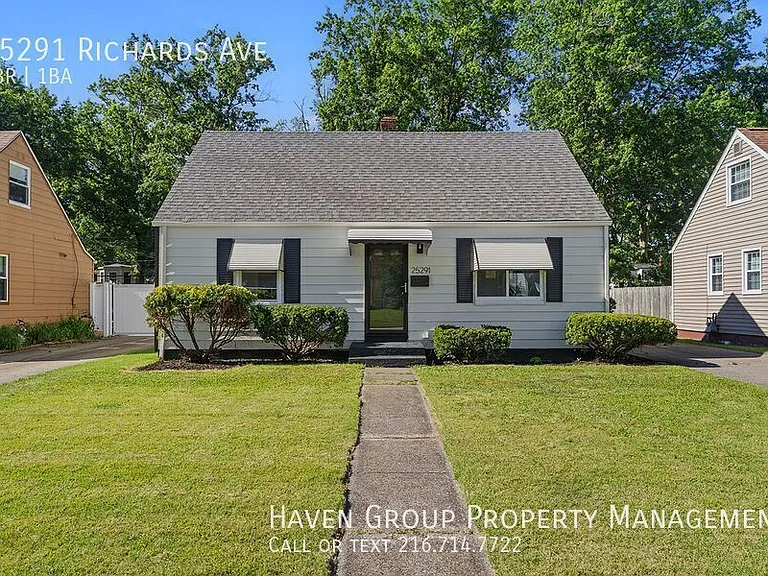 25291 Richards Ave — Photo 2