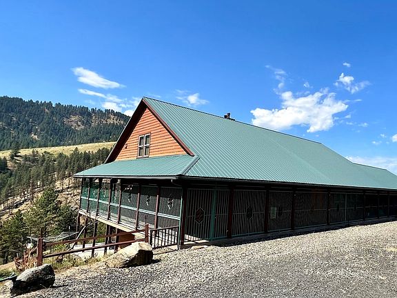 3rd image of 2109 Highway 11
