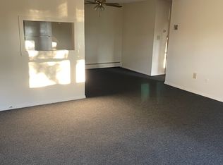 879 Main Ave APT 30, Warwick, RI 02886