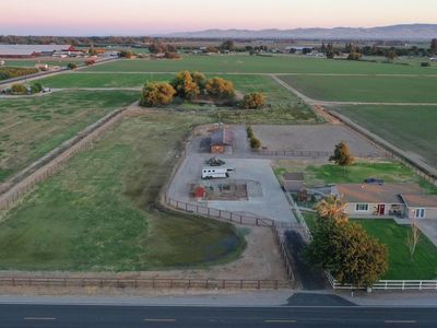 6588 E Trahern Rd, Manteca, CA, 95337