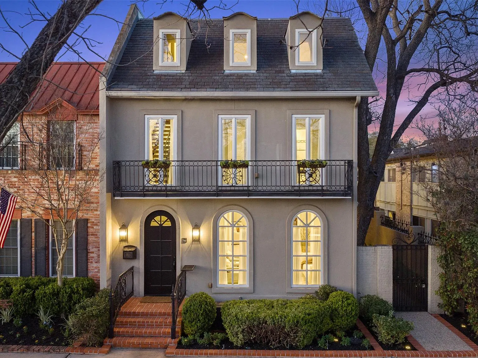 5 bed, 5.5 bath, 4524 sqft, $14,000 — Photo 4