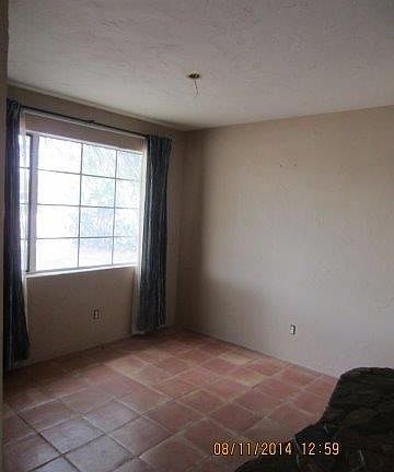4th image of 3020 E Beverly Dr