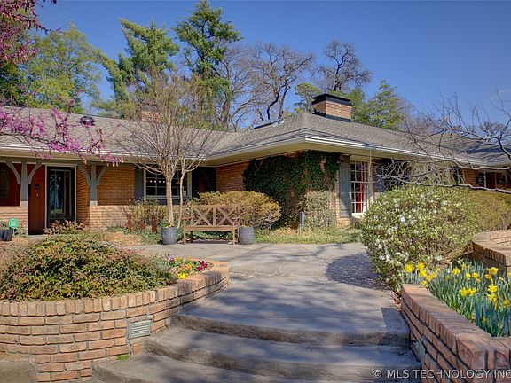 3rd image of 4464 Oak Rd