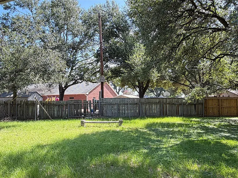 1410 S Circle St — Photo 20
