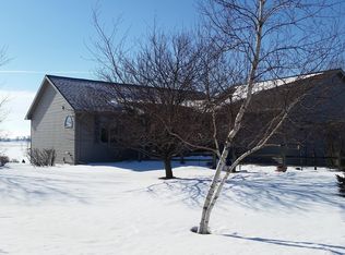 W4940 Church Rd, Fond Du Lac, WI 54937