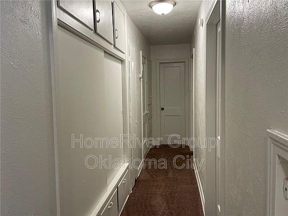 4th image of 1023 Arkansas St