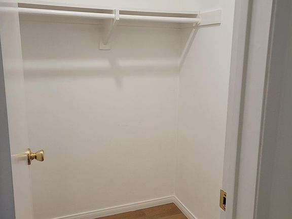 4th image of 252 Mariposa Ave #D