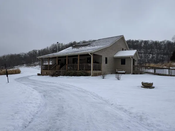S2021 Fish Hollow Rd, Hillsboro, WI 54634