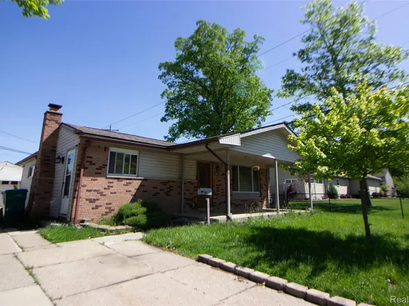 30422 Leroy St, Romulus, MI 48174