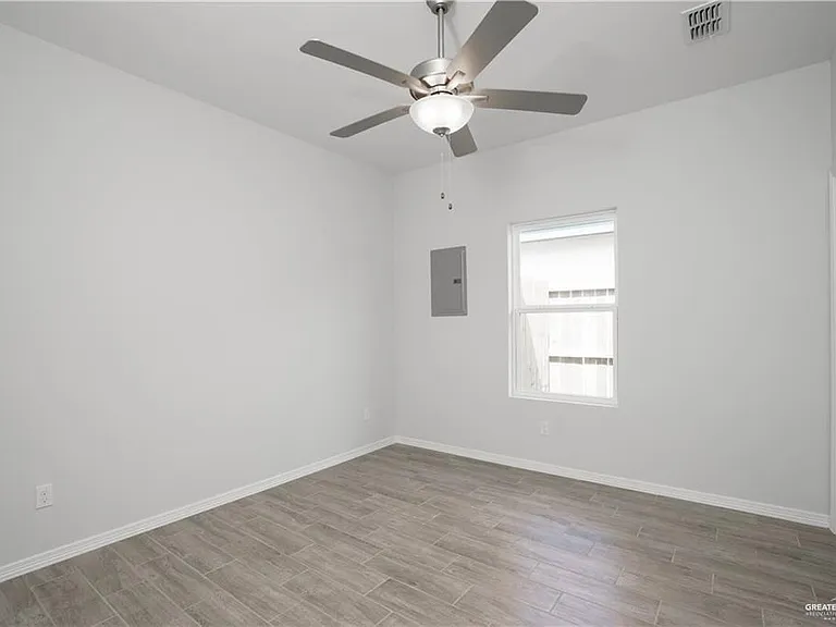 5900 Puffin Ave #1 — Photo 11