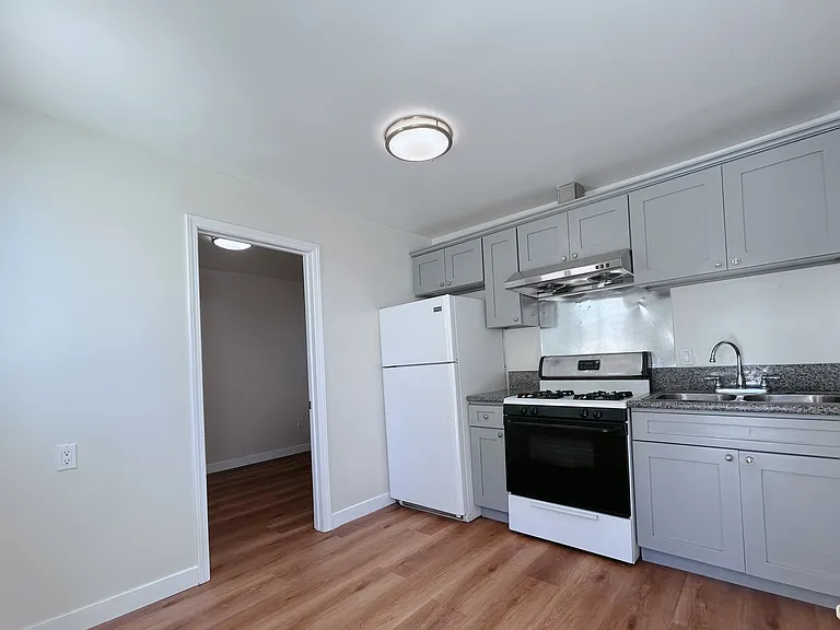 623 E Kingsley Ave #A — Photo 1