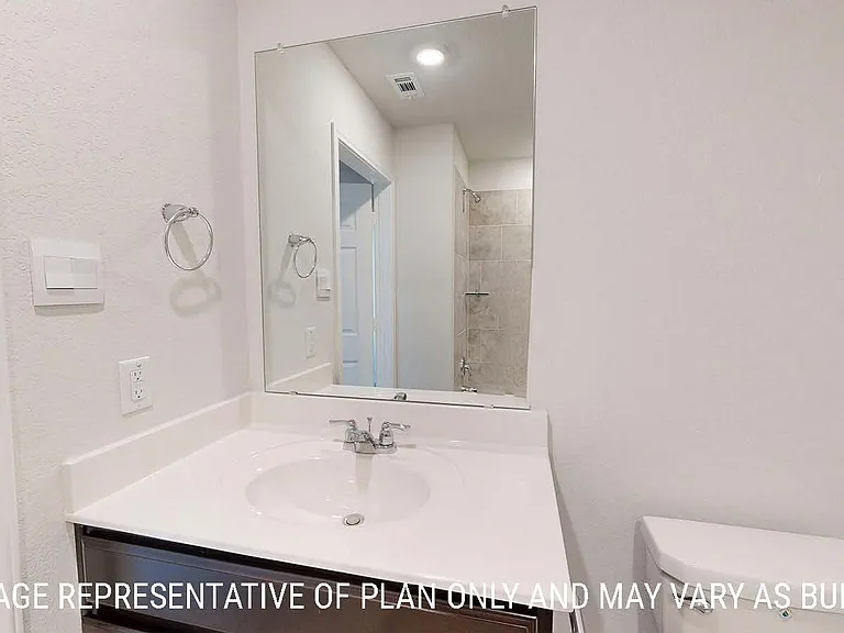 1240 Hickory Ln — Photo 11