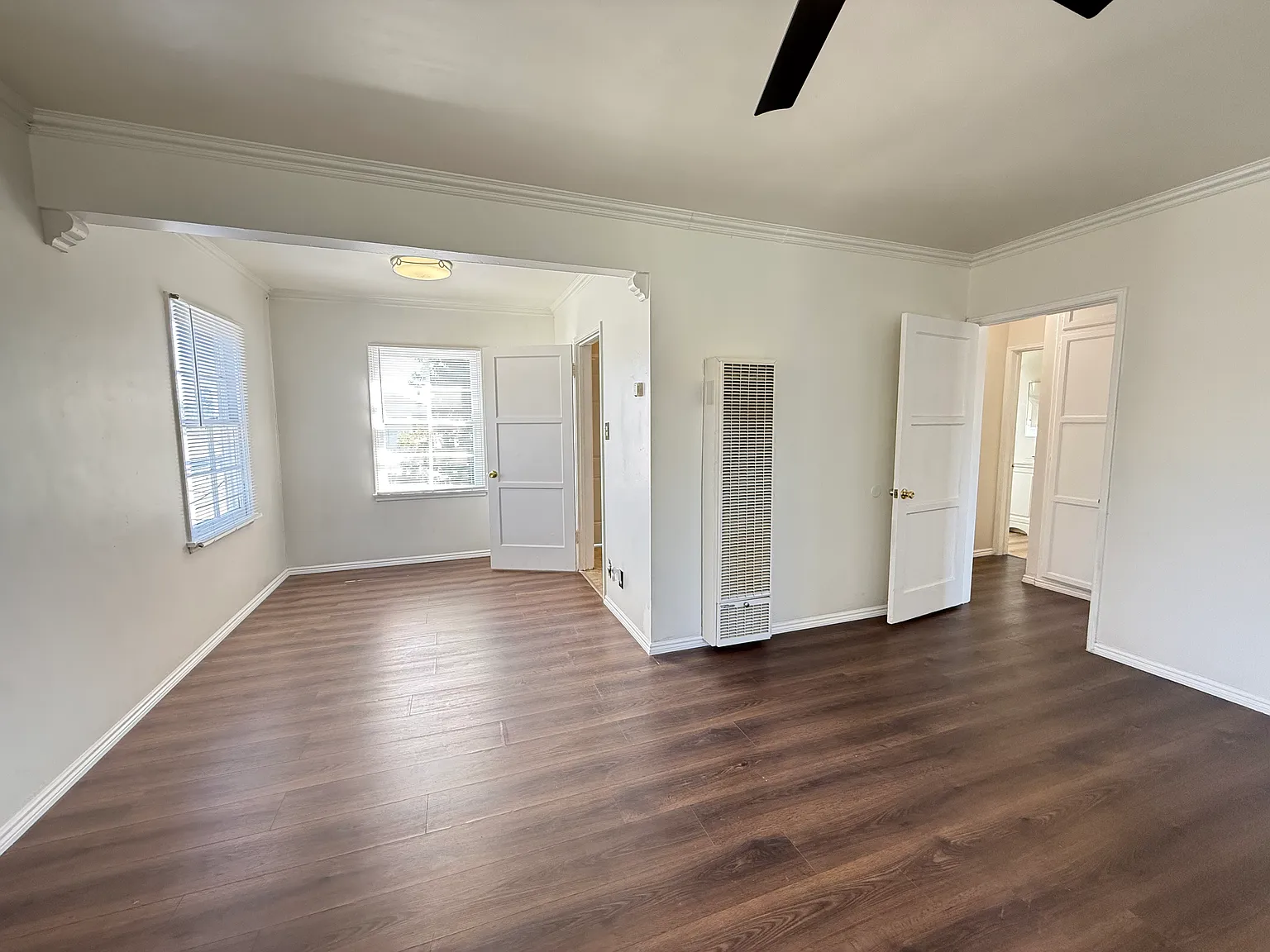 1-8236 S Crenshaw Blvd — Photo 1