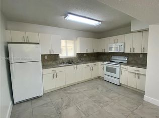 1650 W 44th Pl #227, Hialeah, FL 33012