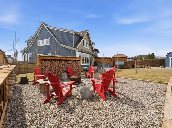 55 SW Marquis Grn SE, Calgary, AB T3M 1X7