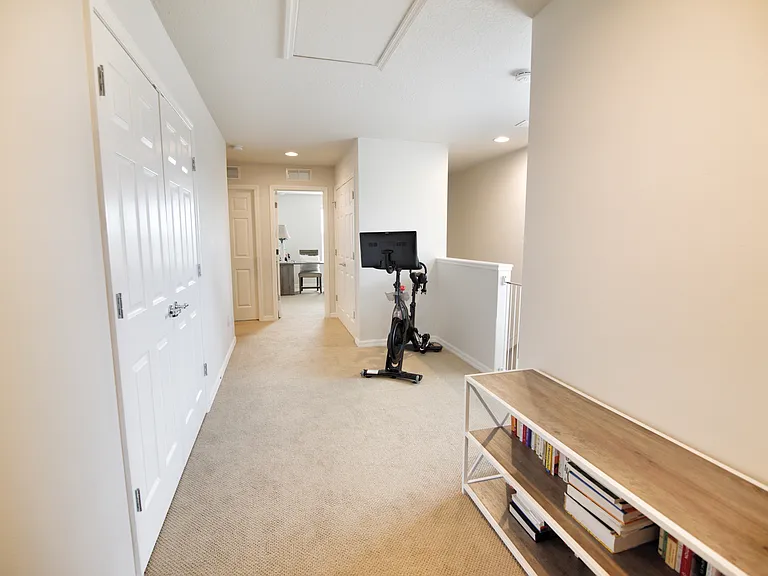 1057 Normandie Way — Photo 10