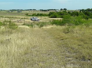 Fm 112, Thrall, TX 76578