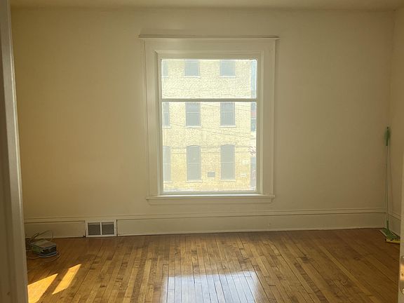 5th image of 120 S Blair St #2
