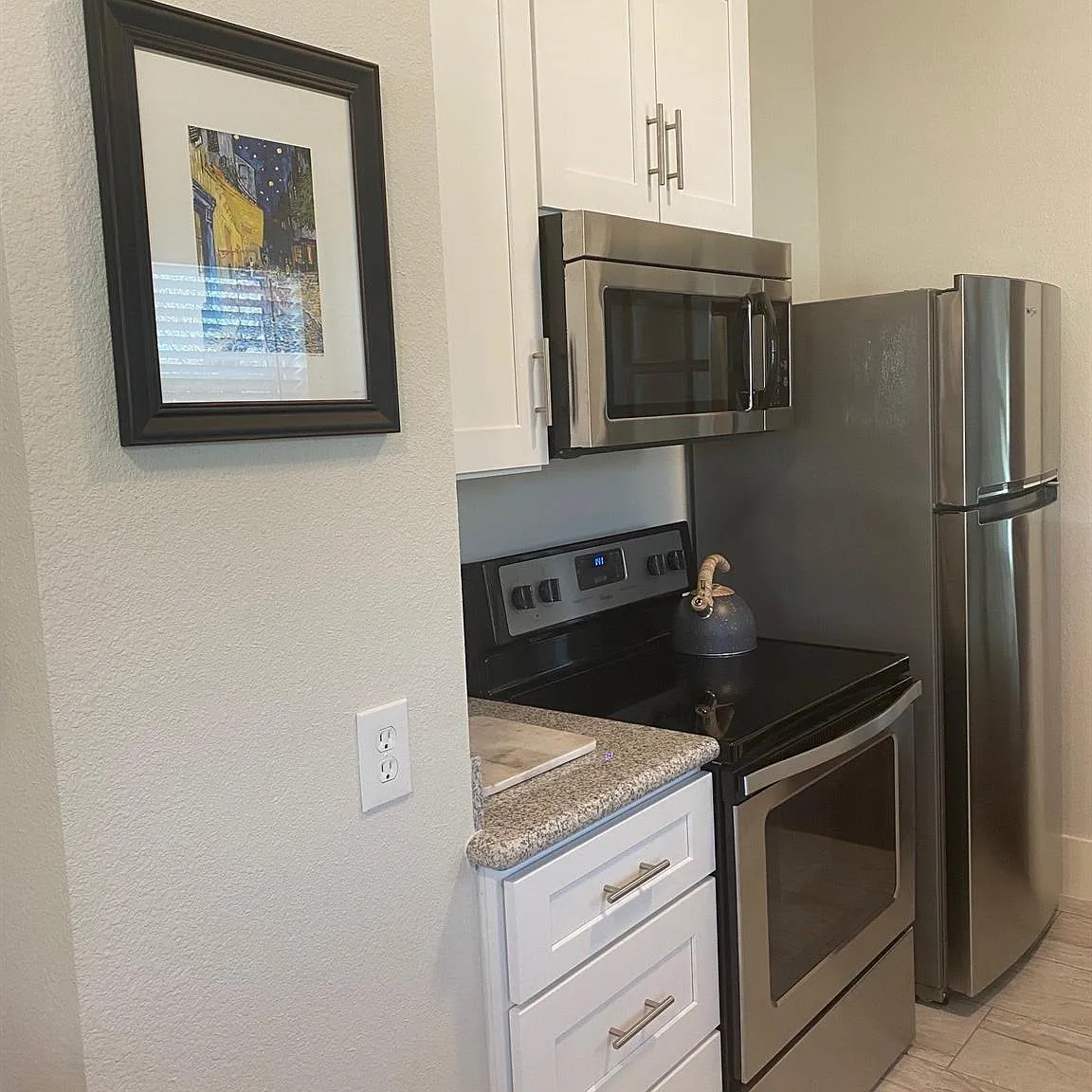 2 bed, 1.0 bath, 660 sqft, $1,700 — Photo 4