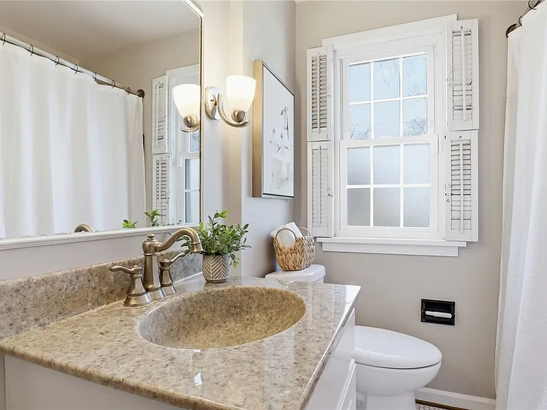 37 Oakmount Dr — Photo 14