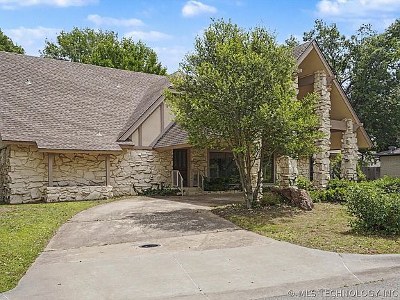 3rd image of 105 Mockingbird Ln