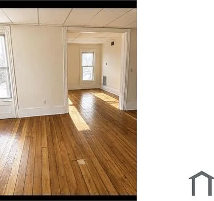 827 Emmett St #2 — Photo 4