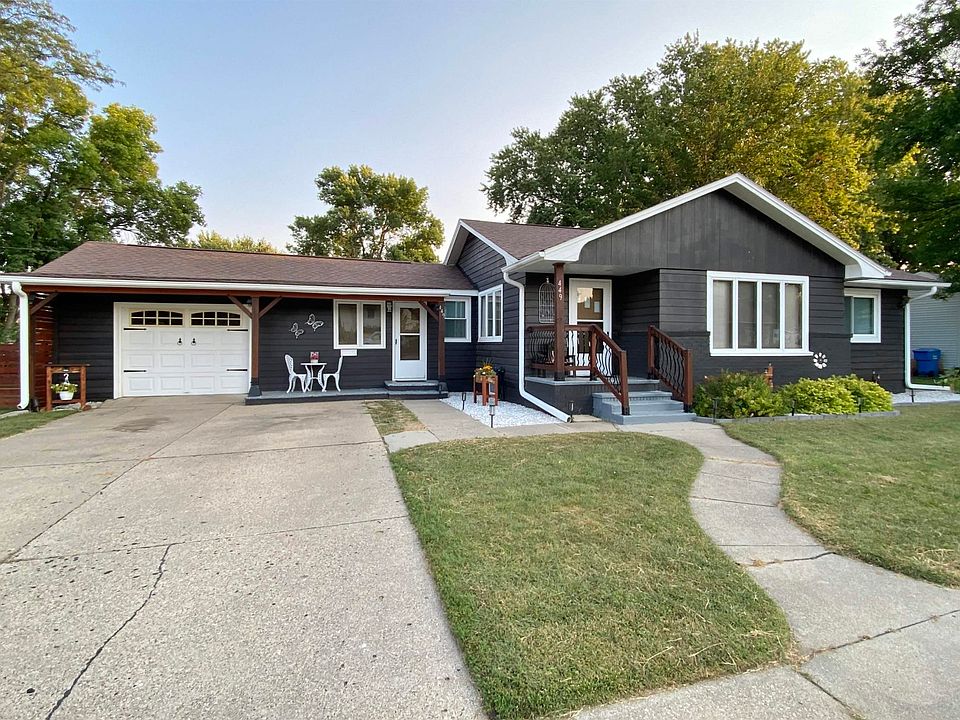 1st image of 449 N Lynn Dr