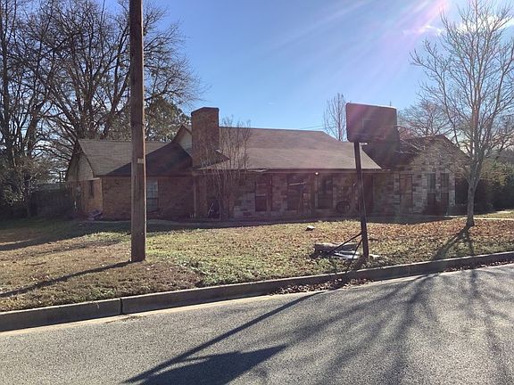 3rd image of 6050 Mesquite Dr