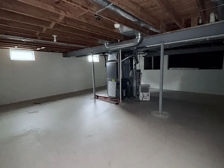 7735 Royal Park Dr — Photo 14