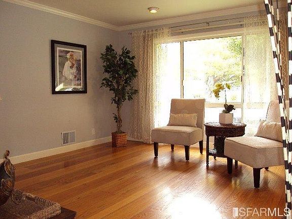 4th image of 178 Stonecrest Dr