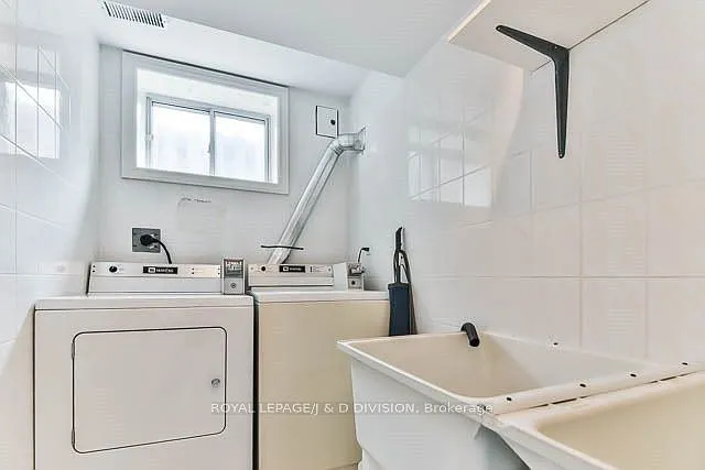 482 Concord Ave #BASEMENT — Photo 5