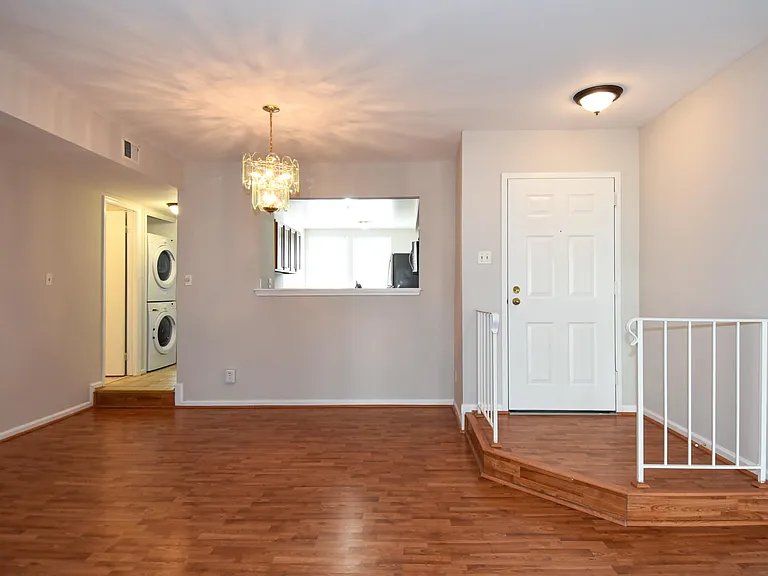 25 Pickering Ct #2 — Photo 7