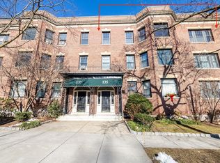 135 Freeman St APT 3, Brookline, MA 02446
