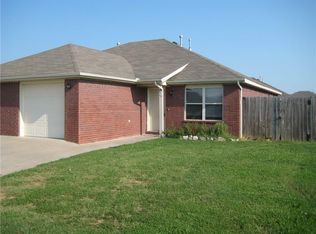311 E Asher Ct, Rogers, AR 72758