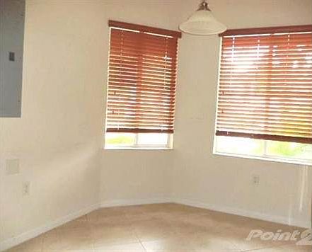 3rd image of 2731 SW 82nd Ave #106