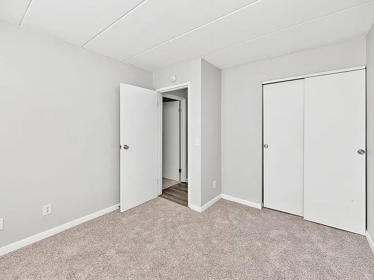 3305 Jefferson Ave #6 — Photo 13