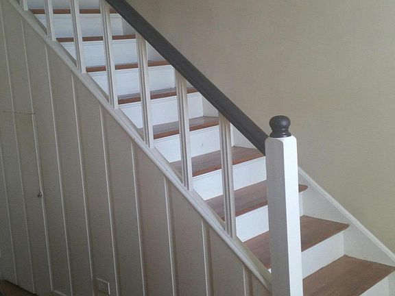 5th image of 418 Randall St Unit 8