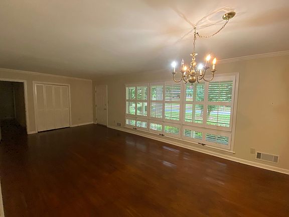 4th image of 745 Holly Dr