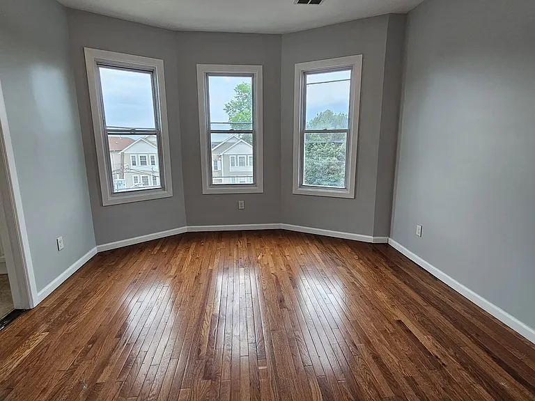 177 Johnson Ave #3 — Photo 11