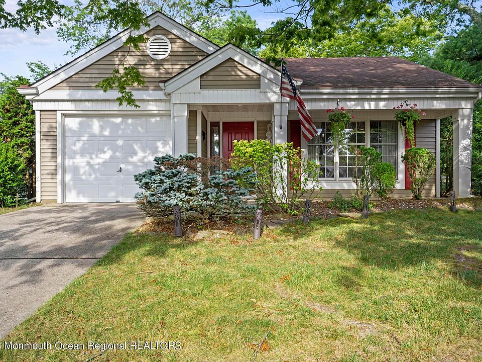 1st image of 1547 Quince Place