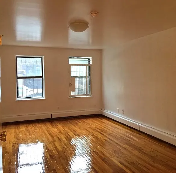 207 E 105th St #1C — Photo 3