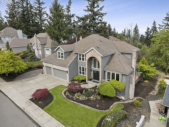 2nd image of 1317 Stonehaven Dr