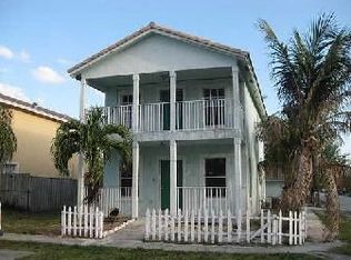 5525 SW 43rd St, Davie, FL 33314