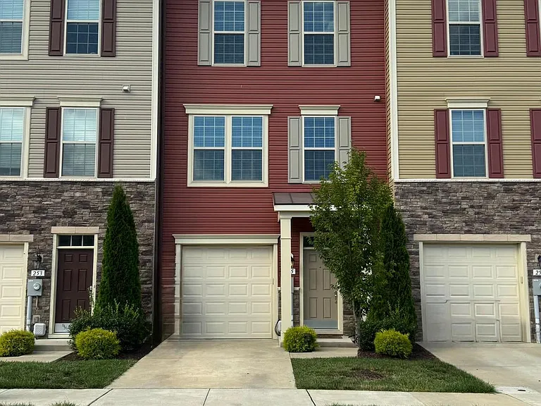255 Armenian Oak Dr — Photo 2