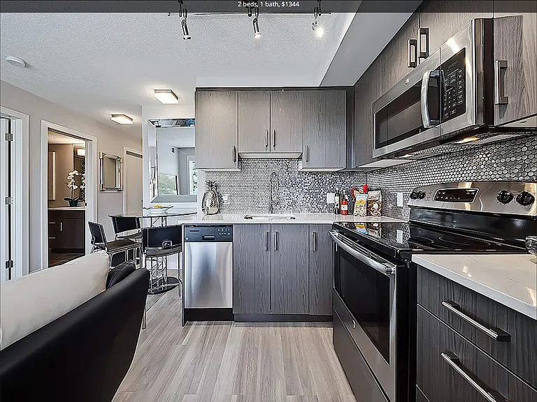 1528 16th Ave NW — Photo 7