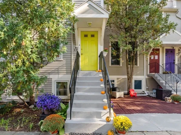 2-2 Brewer St #B, Jamaica Plain, MA 02130