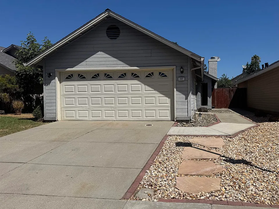 147 Fruitwood Cmn