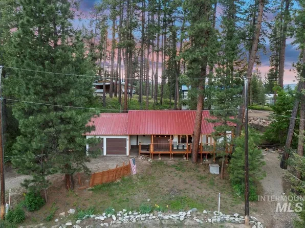 17 Shady Ln, Garden Valley, ID 83622